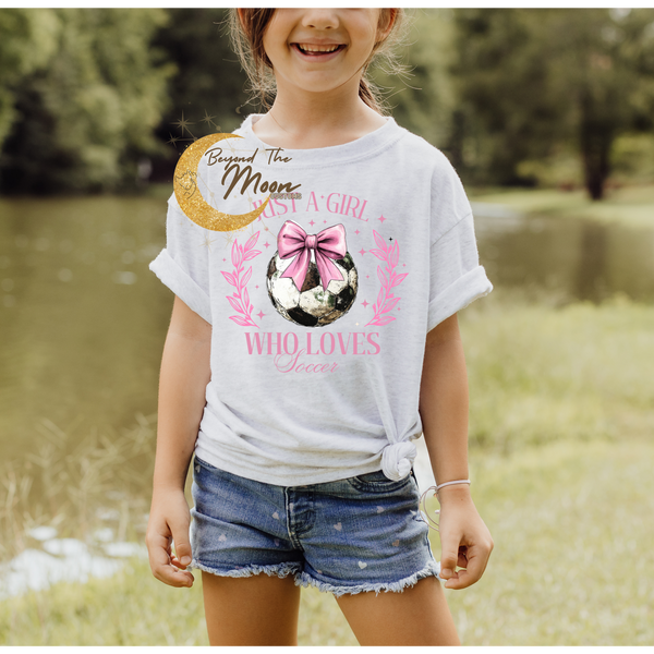GIRL WHO LOVES SOCCER